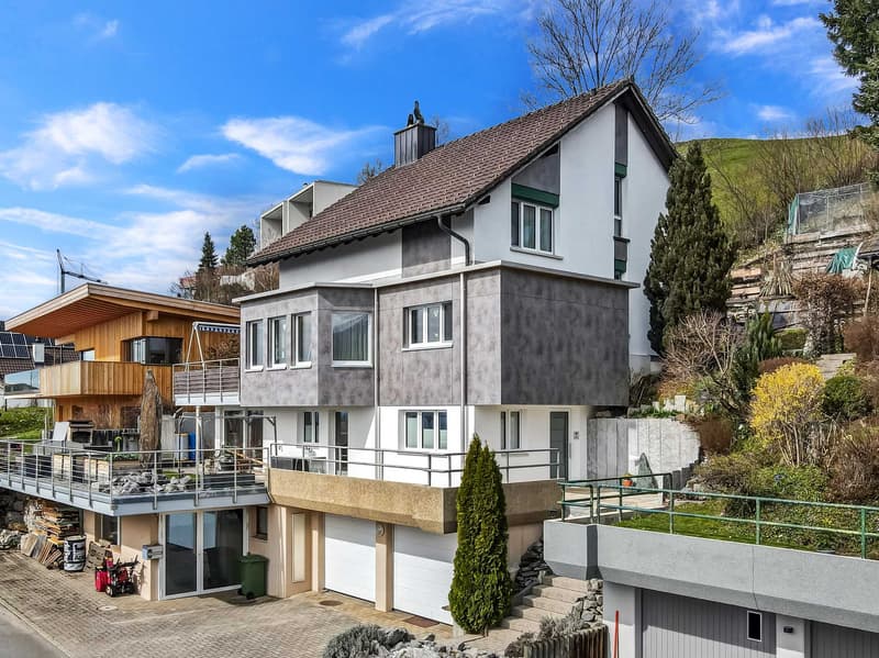 8.5-6.5-Zimmer Einfamilienhaus mit Panoramasicht vom Zürichsee über die Linthebene bis ins Glarnerland (1)